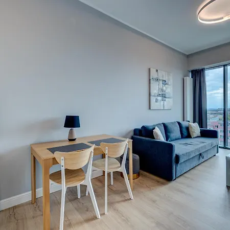 Apartamento Hanza Tower Swimming Pool & High Floor With Balcony! *