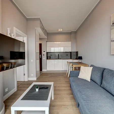 Apartment Hanza Tower Swimming Pool & High Floor With Balcony!