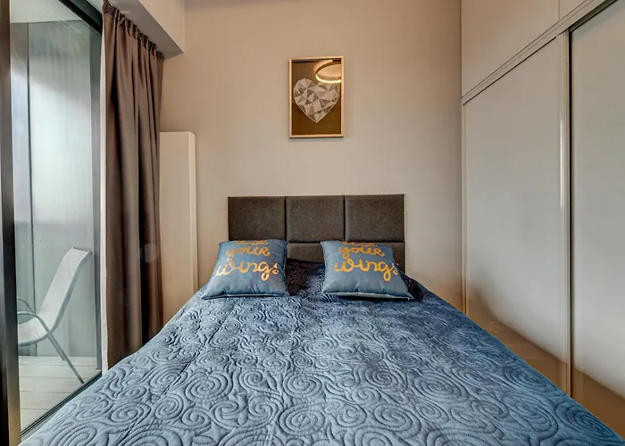 Hanza Tower Swimming Pool & High Floor With Balcony! Апартаменты Щецин