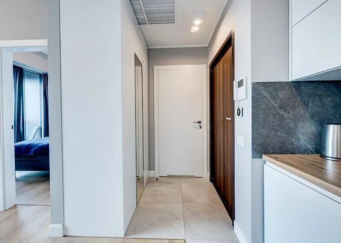 Hanza Tower Swimming Pool & High Floor With Balcony!