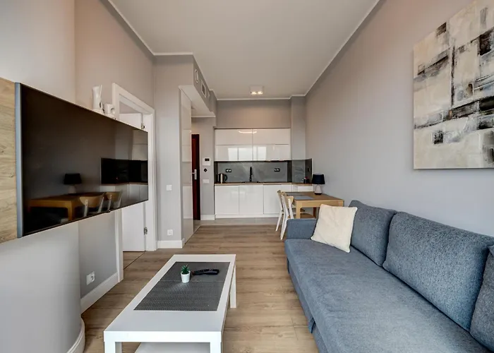 Lägenhet Hanza Tower Swimming Pool & High Floor With Balcony!