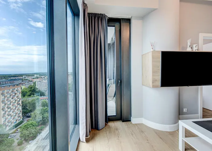 Lägenhet Hanza Tower Swimming Pool & High Floor With Balcony!